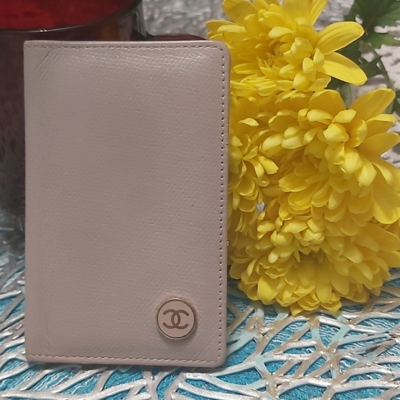 CHANEL Handbags - CHANEL Card Holder